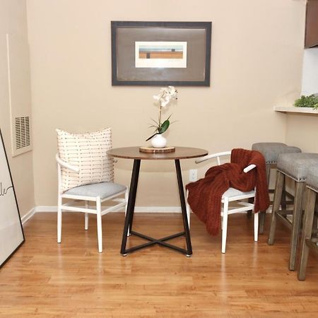 Chic Boho Cottage -Self Check In, Fully Furnished, & Free Parking 休斯敦 外观 照片