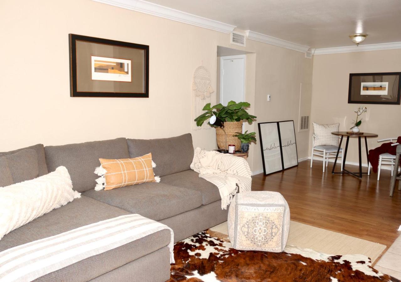 Chic Boho Cottage -Self Check In, Fully Furnished, & Free Parking 休斯敦 外观 照片